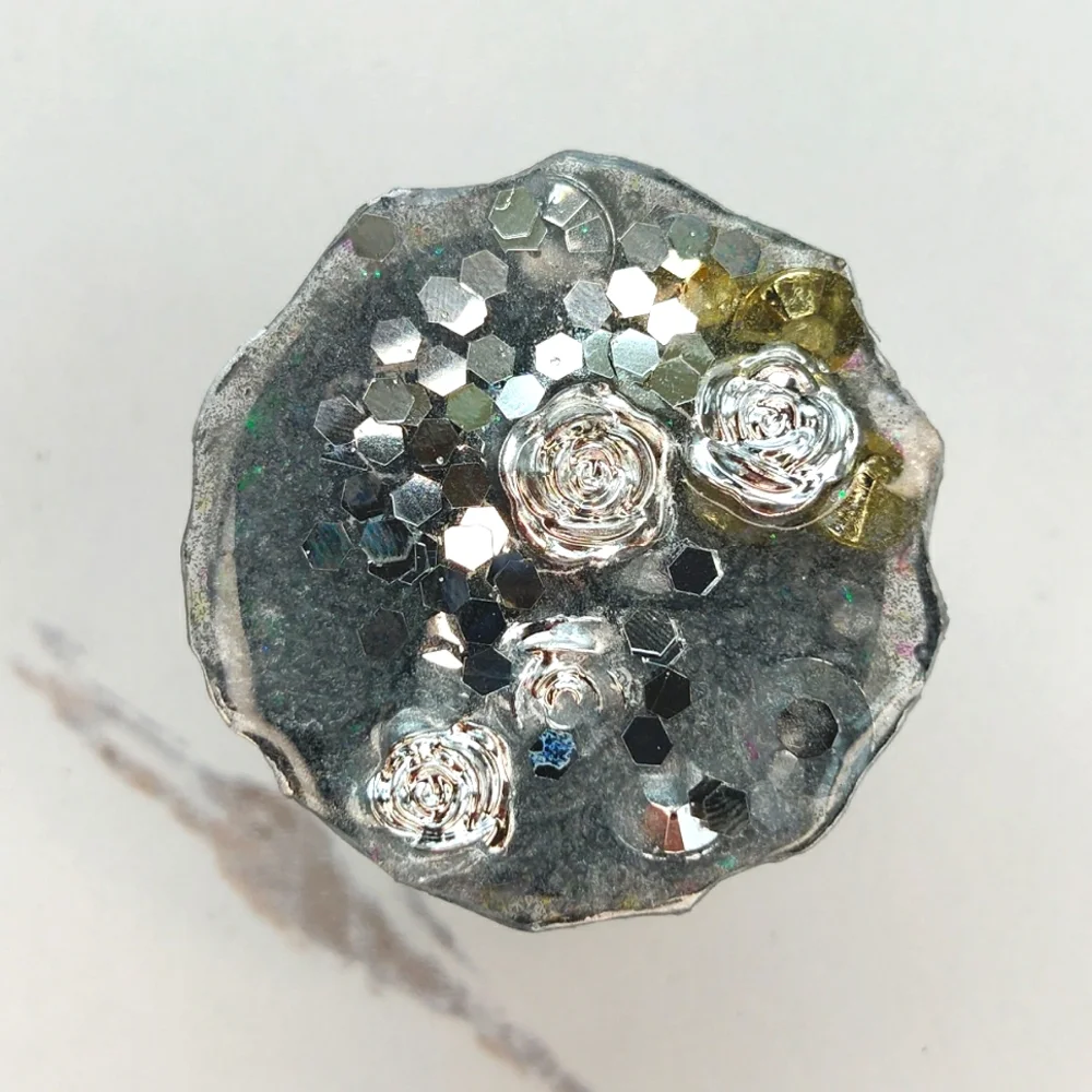Handmade Resin Silver Phone Grip